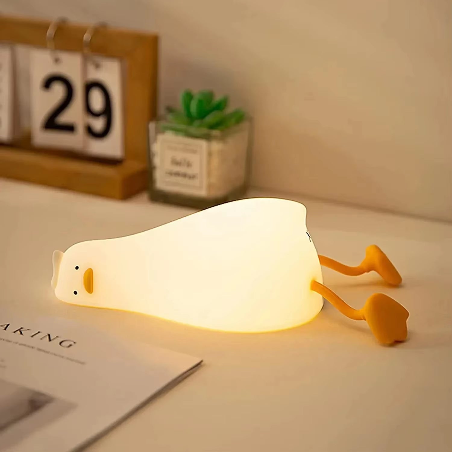 Cute Animal Shape Night Light Soft Silicone Light Bedhead Lamp for Bedroom Kids Birthday Gifts Panda Dog Duck Sloth Elephant